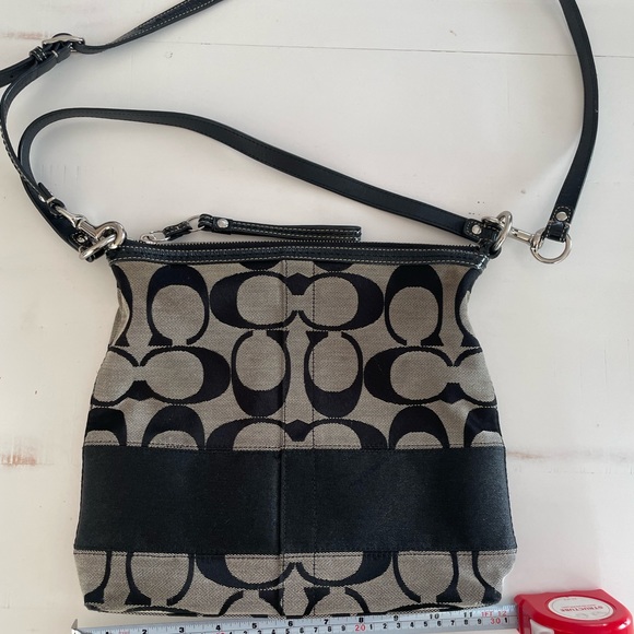 Coach purse - Picture 1 of 9